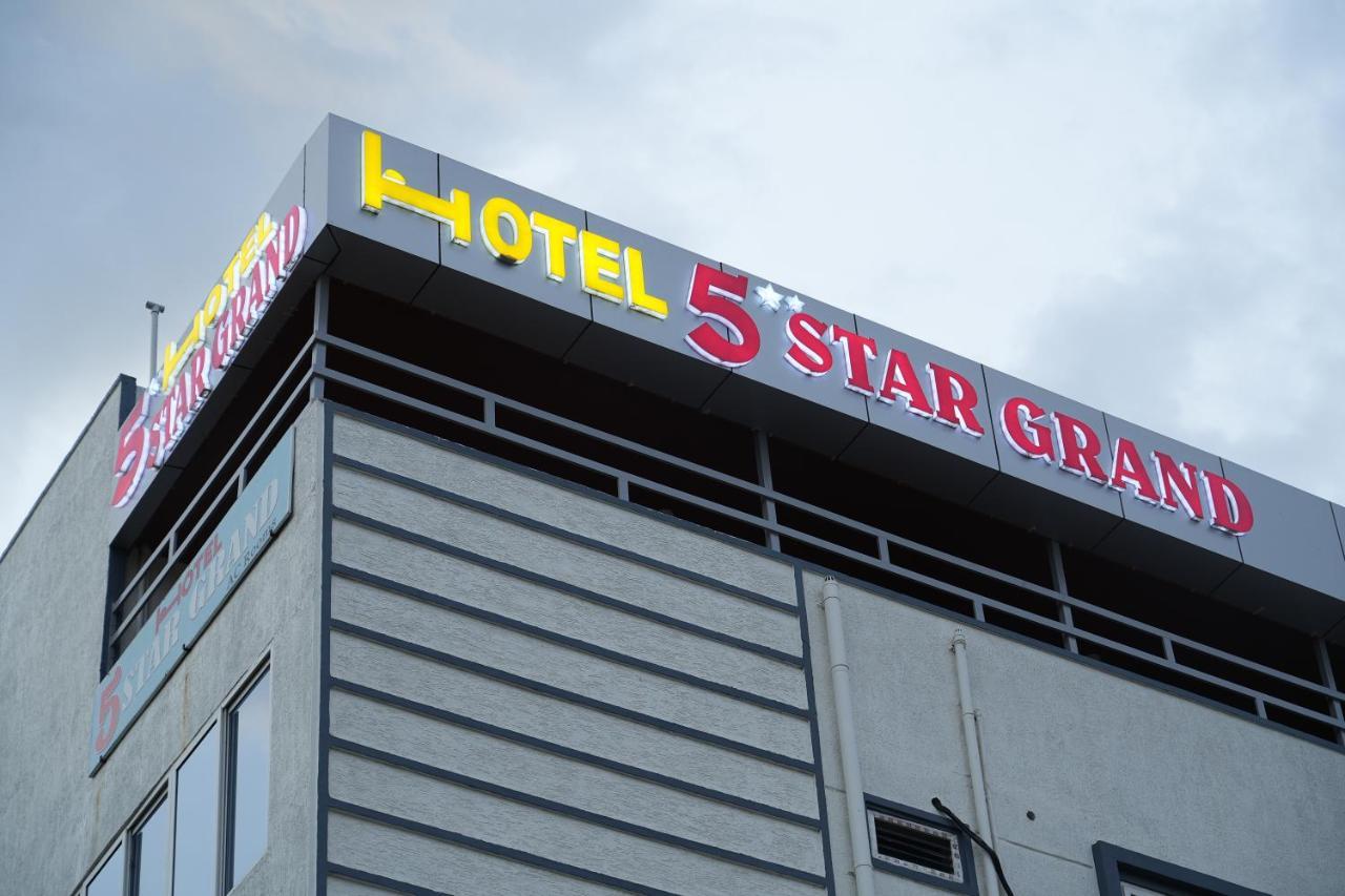 Hotel 5 Star Grand- Premium Shamshabad Esterno foto