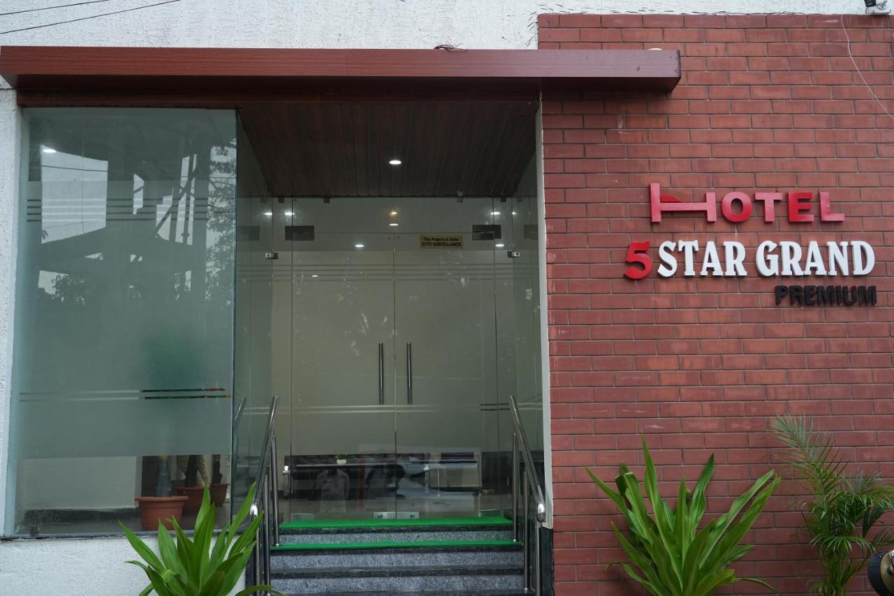 Hotel 5 Star Grand- Premium Shamshabad Esterno foto