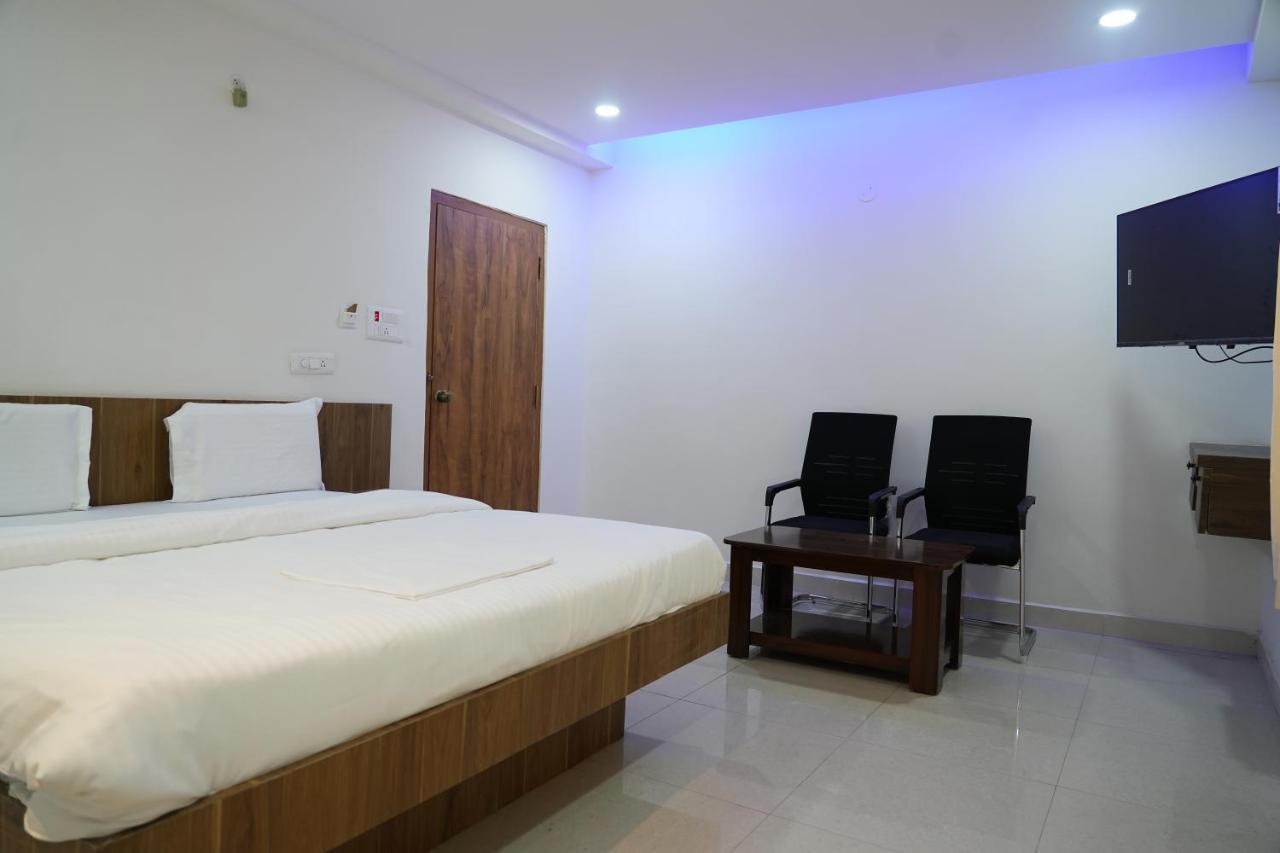 Hotel 5 Star Grand- Premium Shamshabad Esterno foto