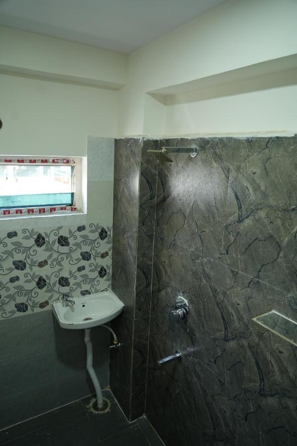 Hotel 5 Star Grand- Premium Shamshabad Esterno foto