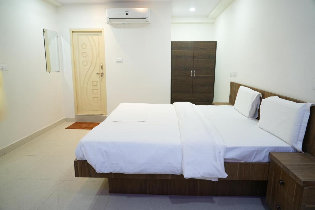 Hotel 5 Star Grand- Premium Shamshabad Esterno foto